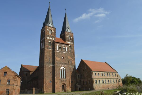 Kloster Jerichow Mit Bibel und Spaten Praemonstratenser Orden 