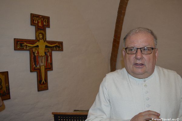 Pater Anselm O. Praem ReiseTravel.eu 