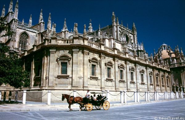 Sevilla Andalusien Kathedrale ReiseTravel.eu 
