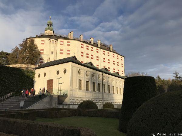Schloss Ambras Innsbruck by ReiseTravel.eu 