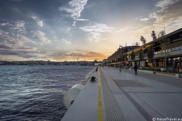 Istanbul Schamane des Reisens