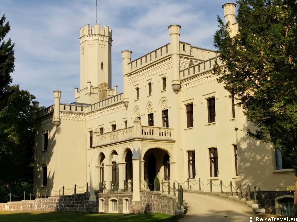 Schloss Reichenow by ReiseTravel.eu 