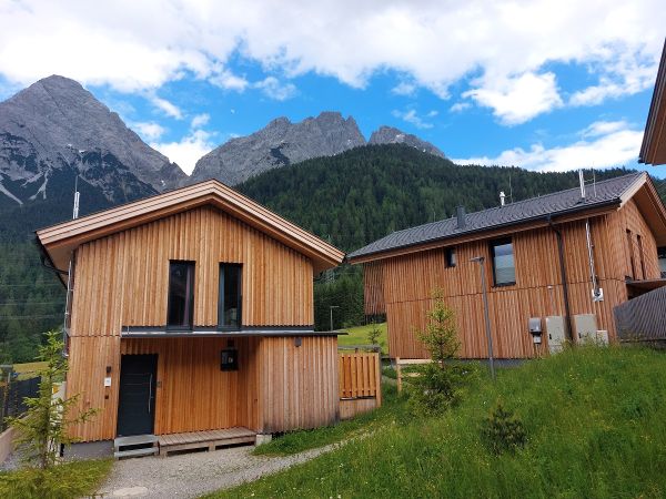 Chalets von Almdorfbau in Biberwier