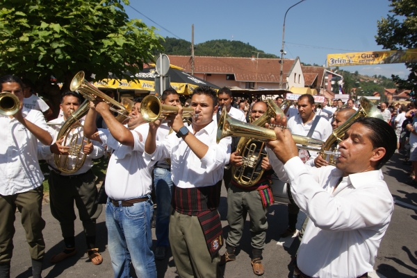 Trompetenfestival Guca Serbien