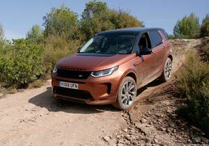 Land Rover Discovery Sport by ReiseTravel.eu