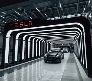 Tesla Model Y Performance by ReiseTravel.eu
